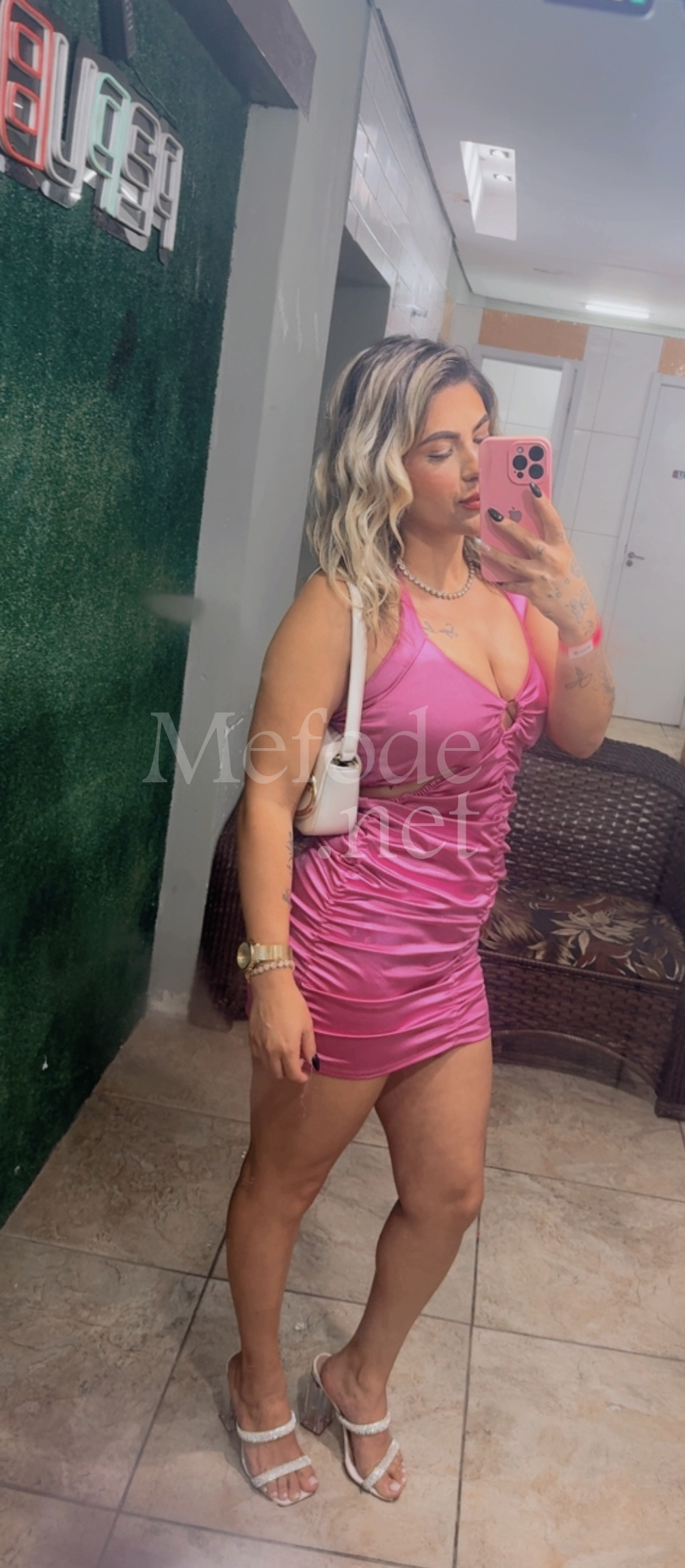 acompanhante-Curitiba-Sitio Cercado-Deixa Chupar -Natasha