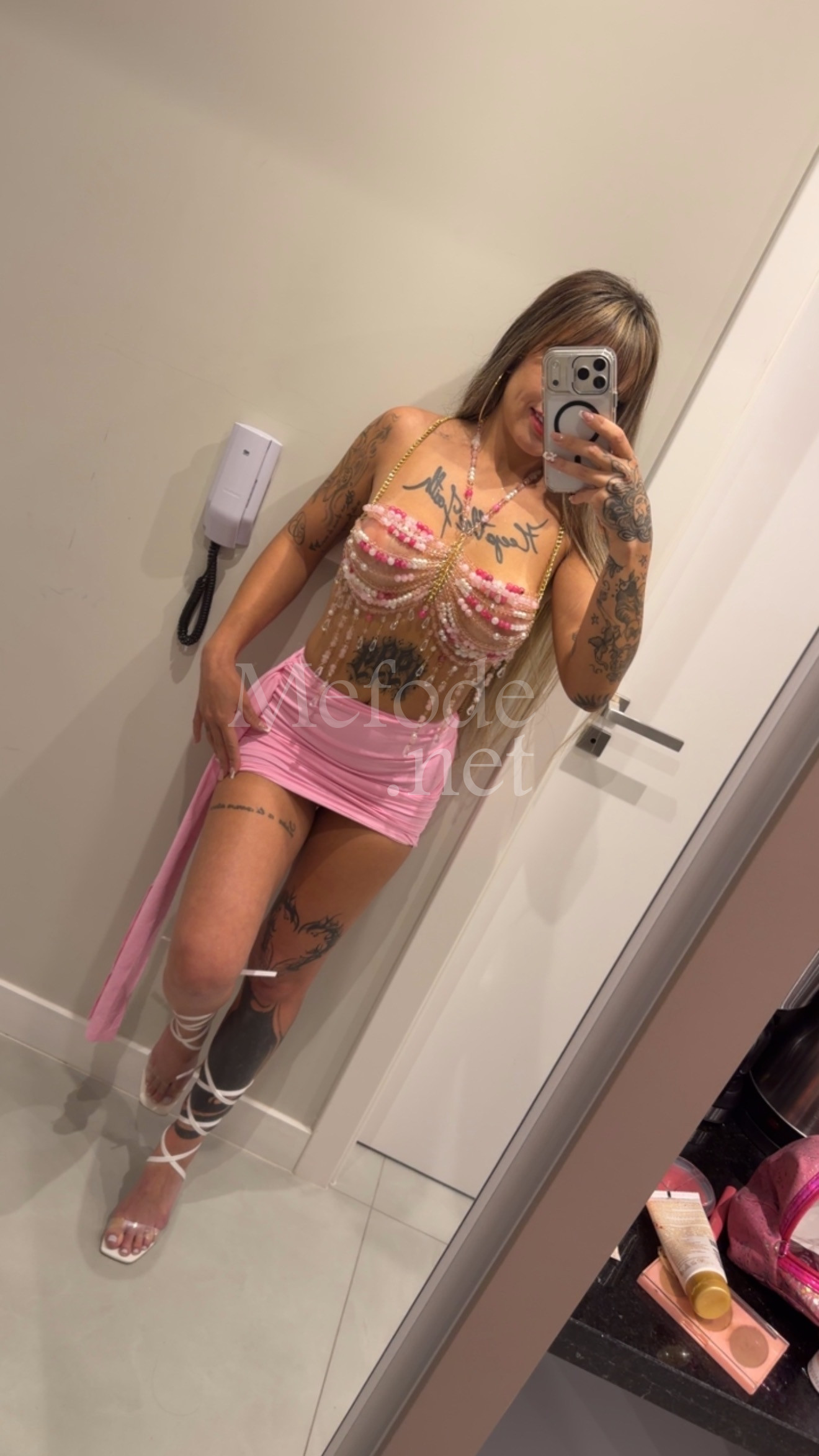 acompanhante-Curitiba-Pinheirinho-Oral Sem Camisinha-Zoe