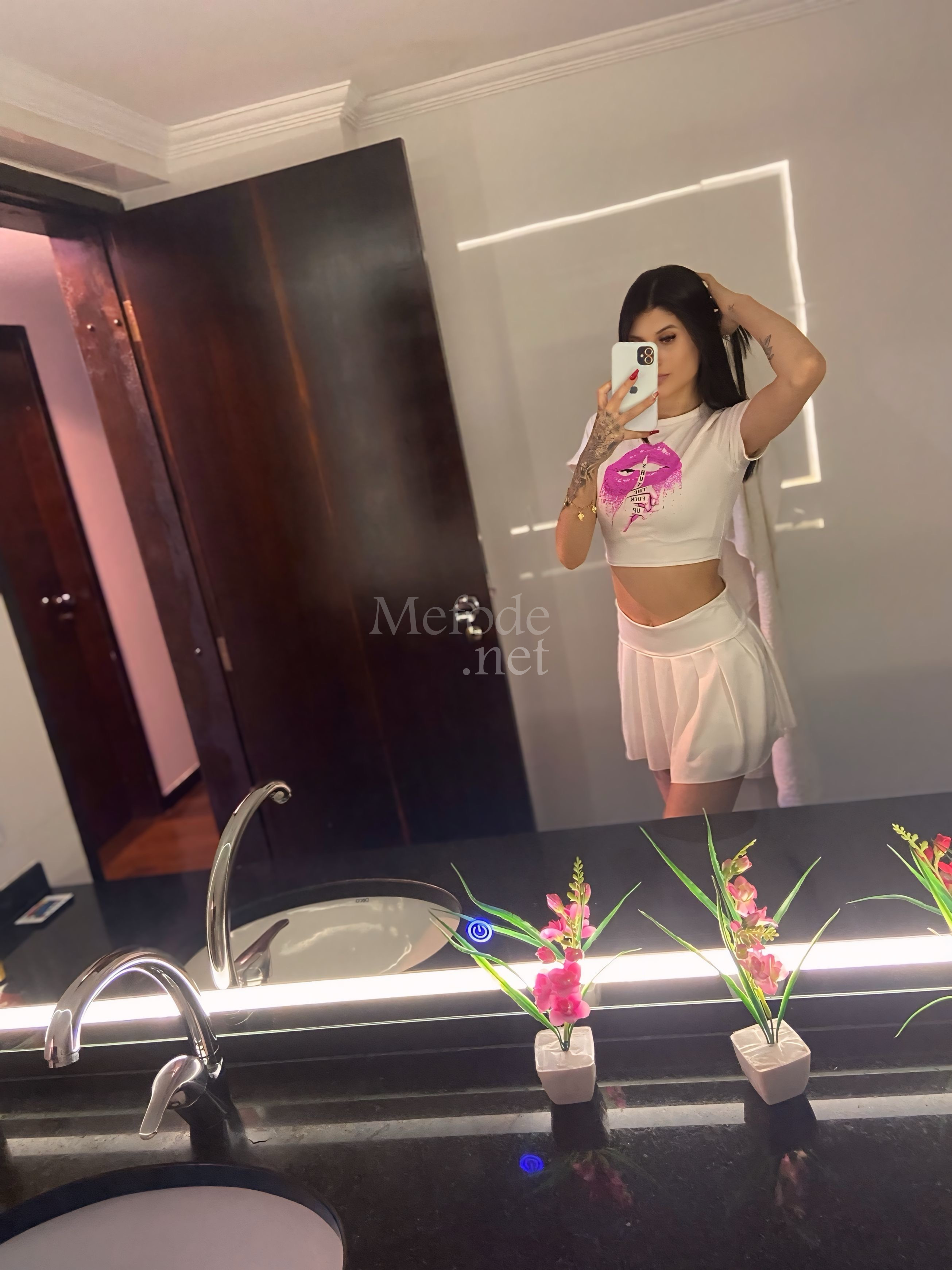 acompanhante-Curitiba-Cristo Rei-Anal-Larah Ferrari