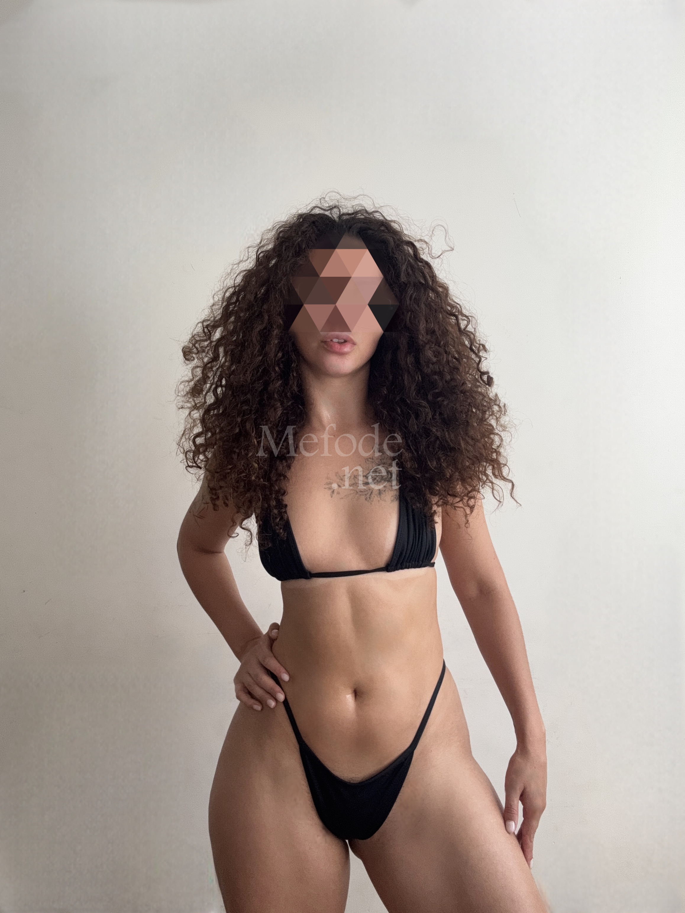 acompanhante-Curitiba-Pinheirinho-Beijo Grego-Olivia Kane