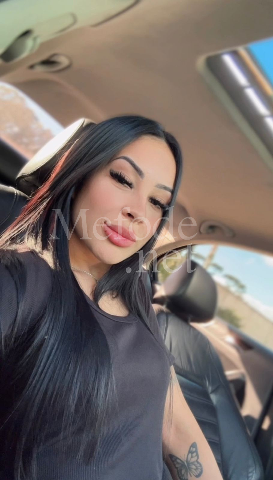 acompanhante-Curitiba-Pilarzinho-Oral Sem Camisinha-Mili