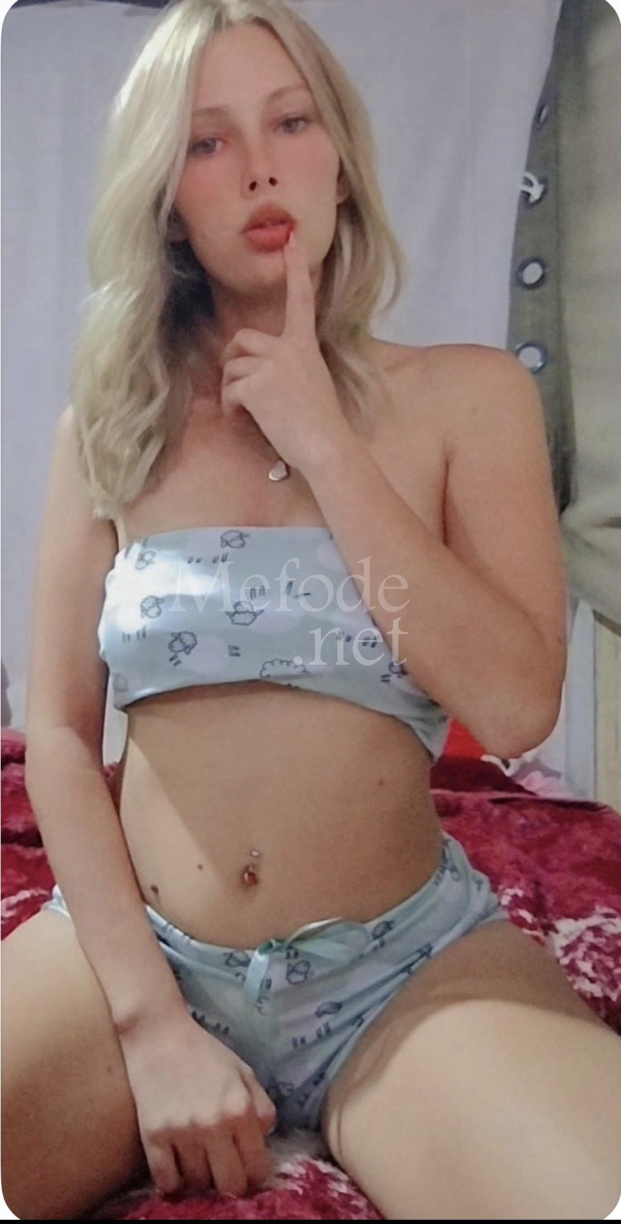 acompanhante-Curitiba-Sao Jose dos Pinhais-Beijo Romântico-Sofia