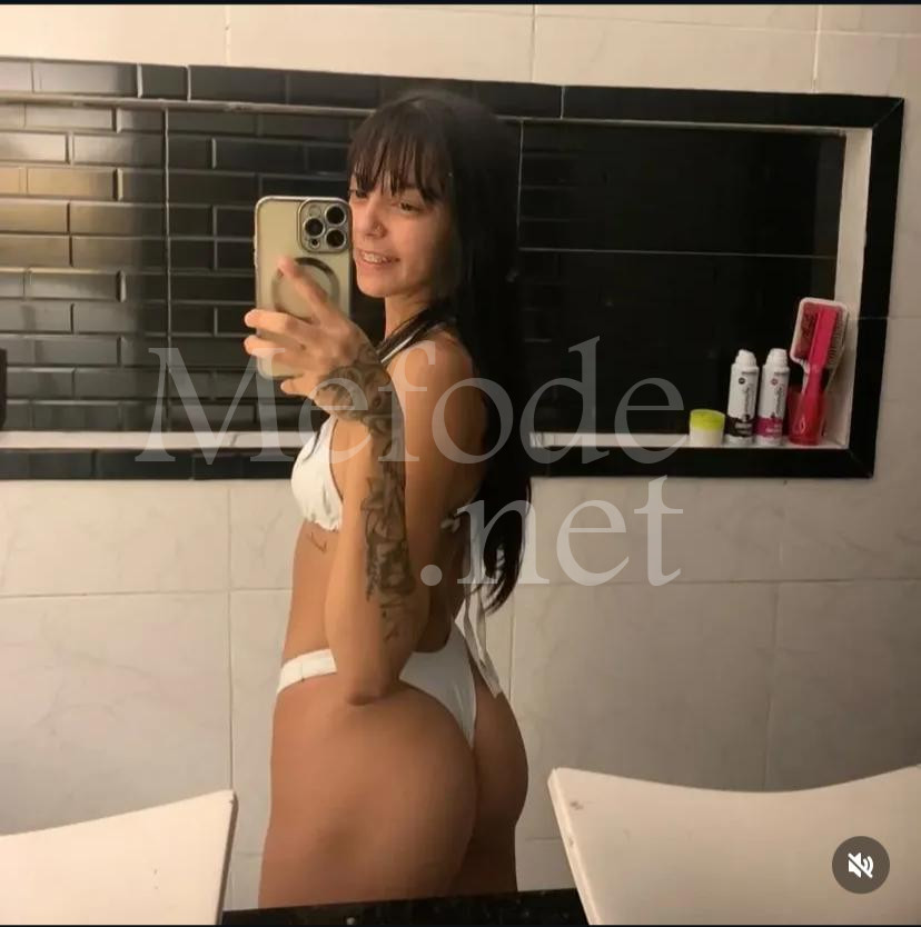 acompanhante-Curitiba-Jardim das Americas-Anal-Barbara Leal