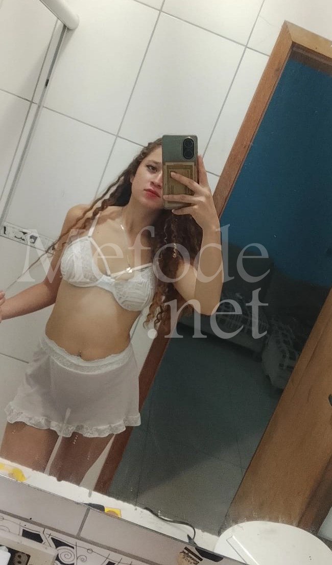 acompanhante-Curitiba-Araucaria-Beijo Grego-Isis